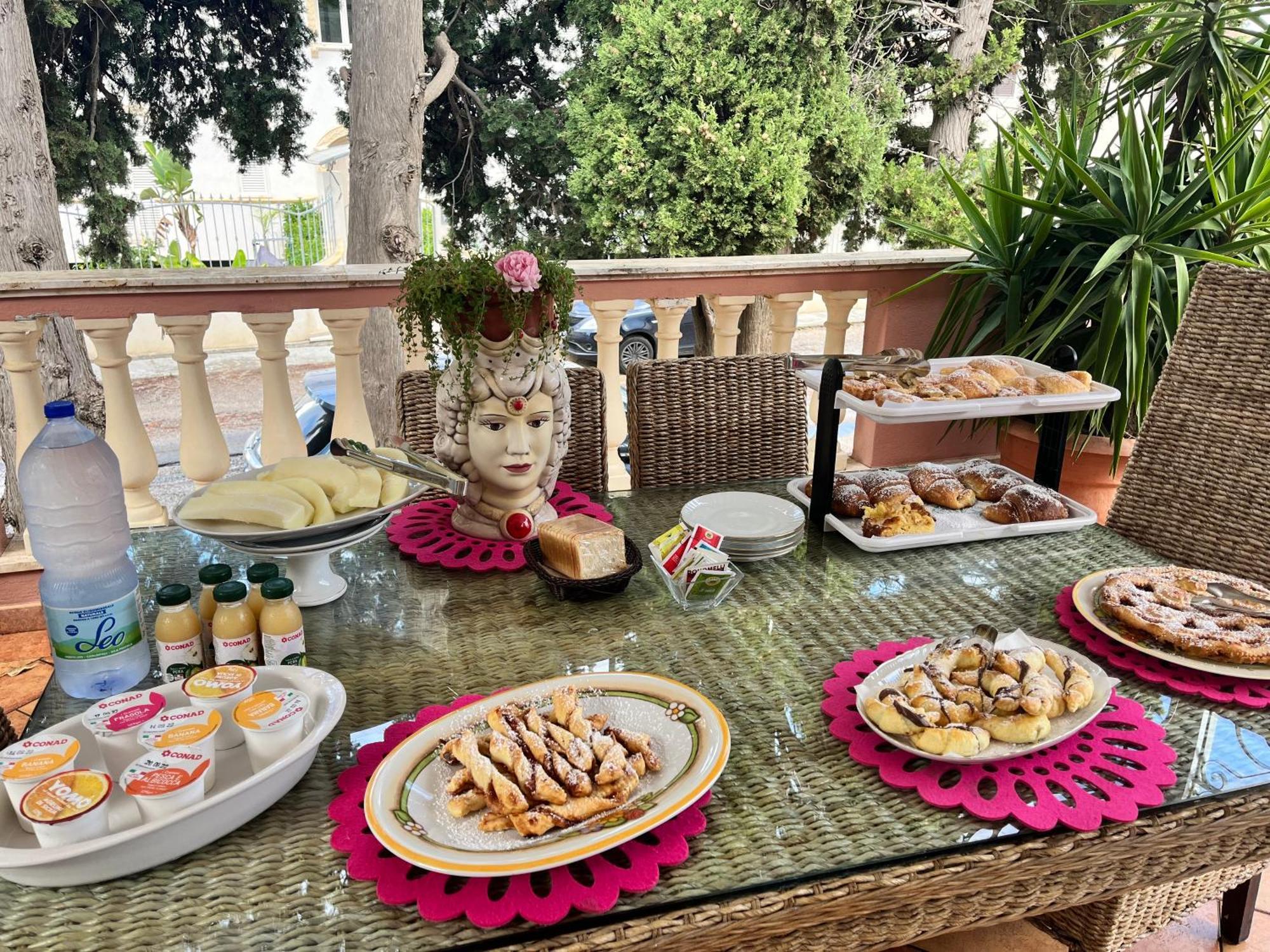 B&B Villa Regina Santa Domenica  Eksteriør bilde